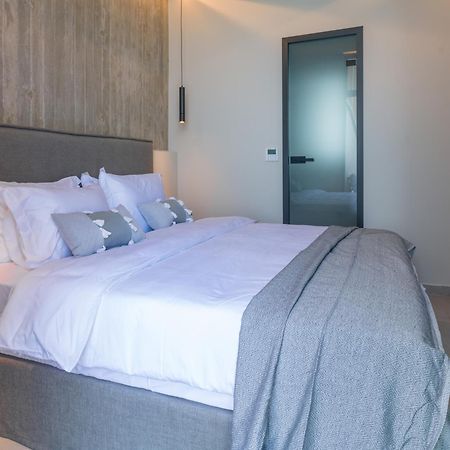 Anadeo Villas & Suites Exanthia エクステリア 写真