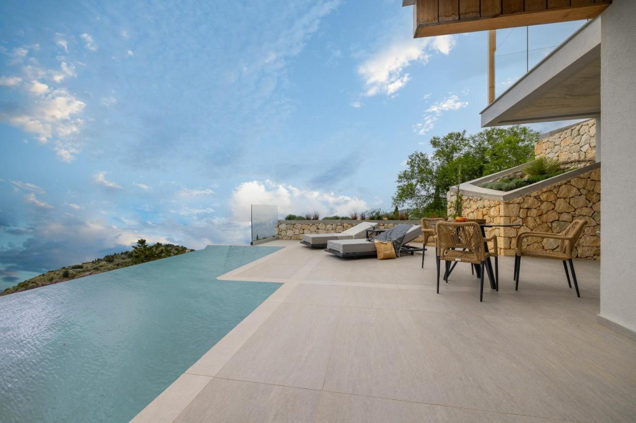 Anadeo Villas & Suites Exanthia エクステリア 写真