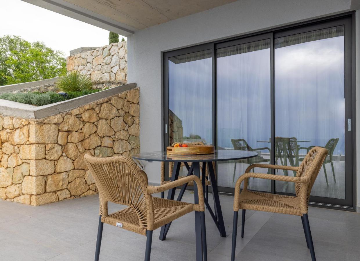 Anadeo Villas & Suites Exanthia エクステリア 写真